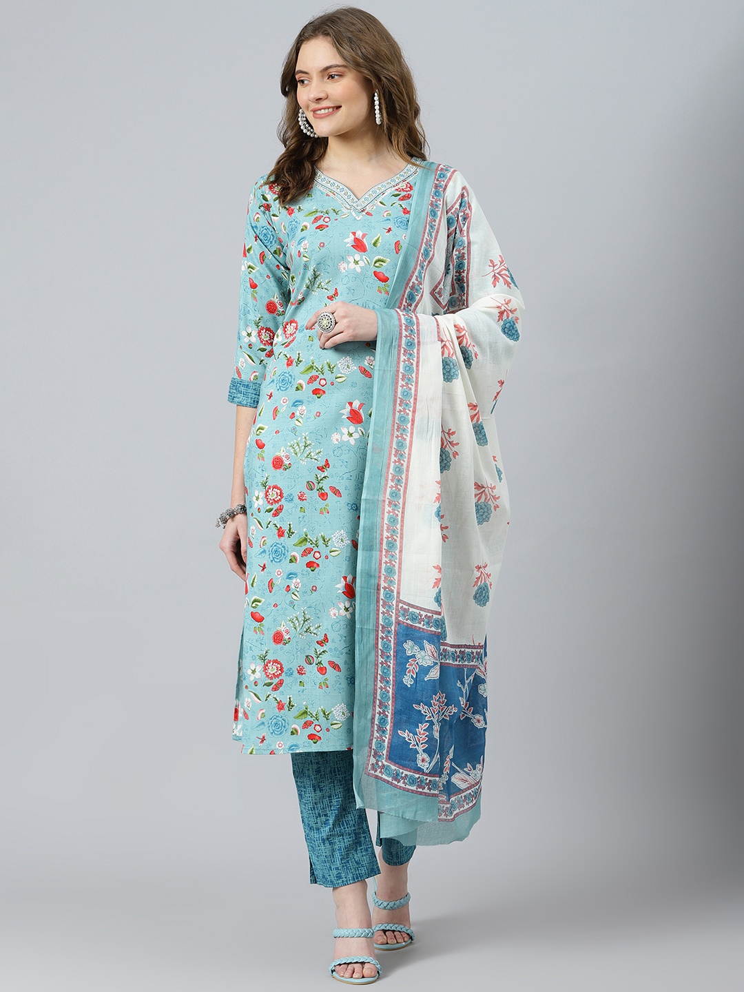 

RATAN Women Turquoise Blue Floral Printed Angrakha Gotta Patti Kurti with Trousers & With Dupatta