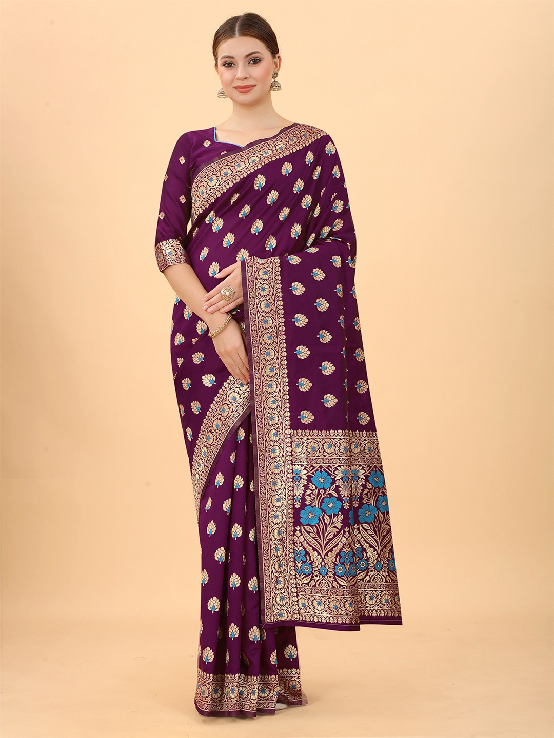 

INDI AVTAAR Violet & Gold-Toned Woven Design Zari Silk Cotton Banarasi Saree