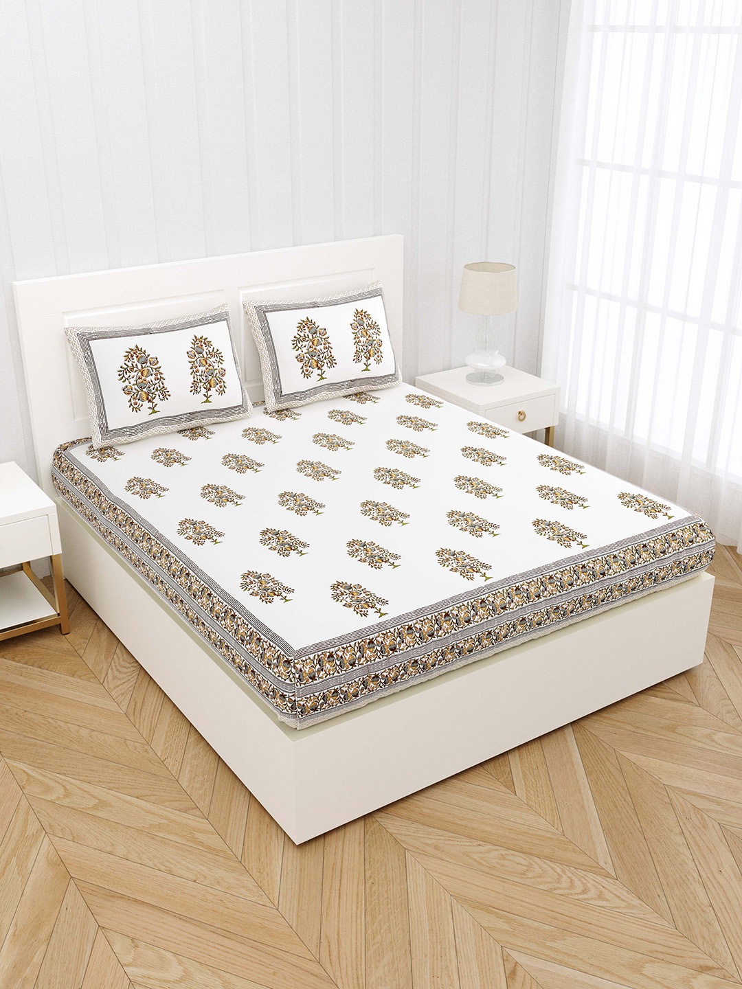 

JAIPUR FABRIC Brown & White Floral 300 TC King Bedsheet with 2 Pillow Covers