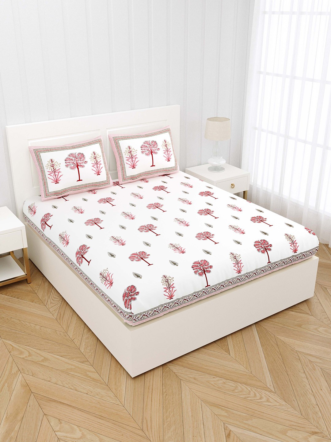 

JAIPUR FABRIC Pink & White Floral 300 TC Cotton King Bedsheet with 2 Pillow Covers
