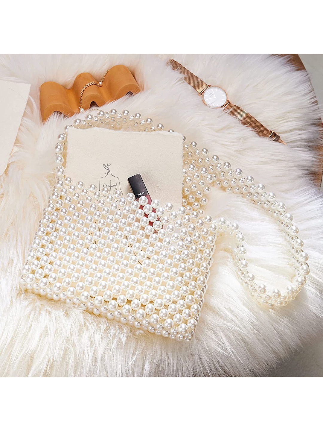 

Pearlfiesta Cream-Coloured Swagger Sling Bag with Quilted