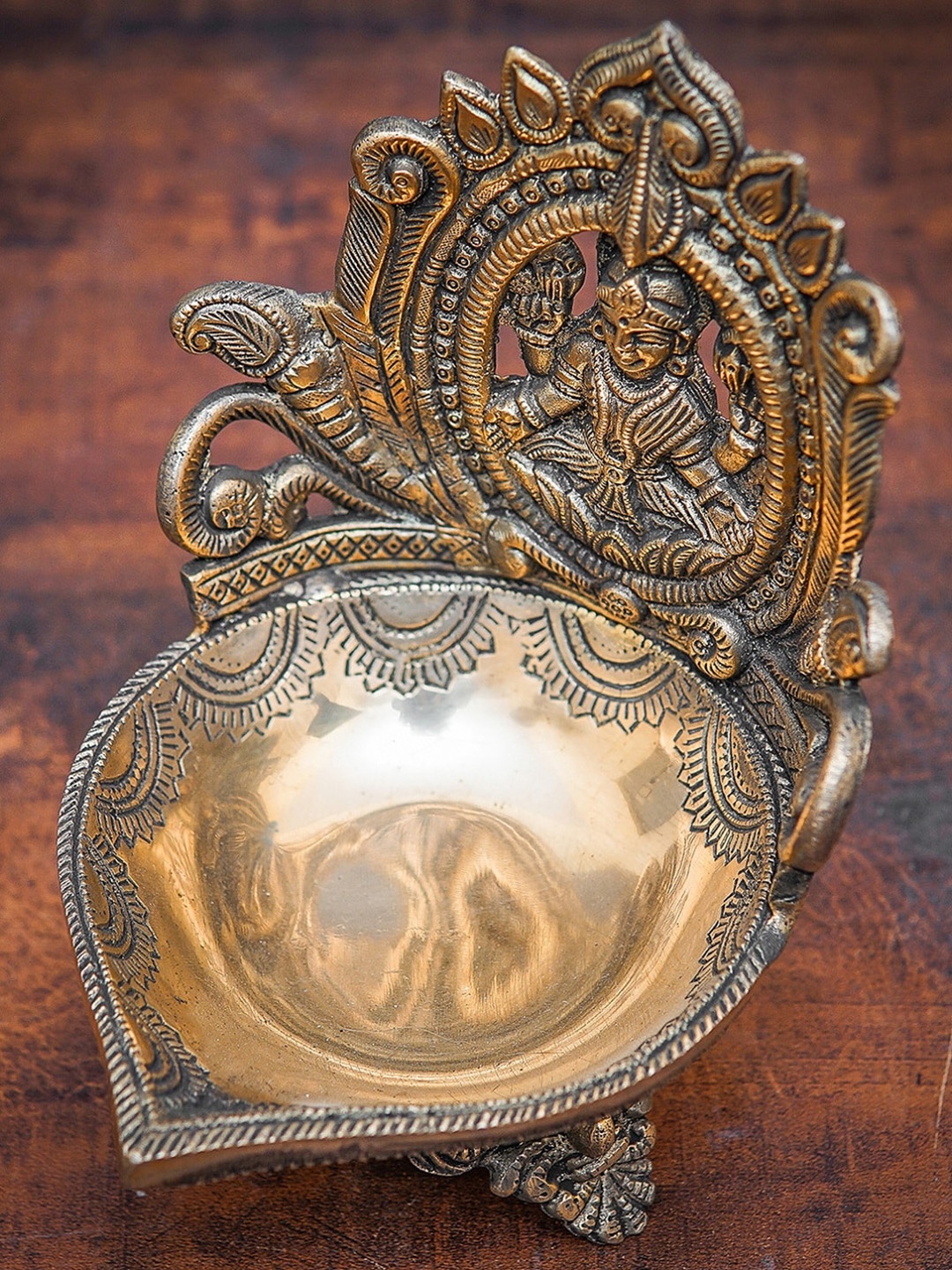 

StatueStudio Gold-Toned Lakshmi Diya