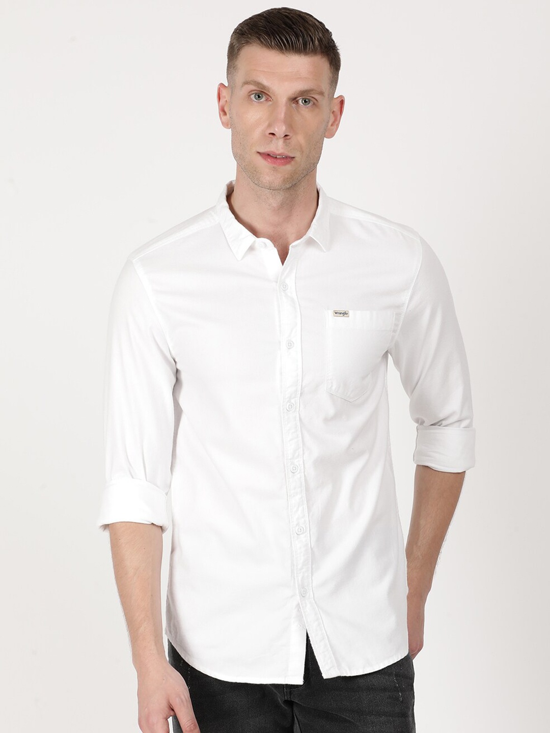 

Wrangler Men White Classic Slim Fit Casual Shirt