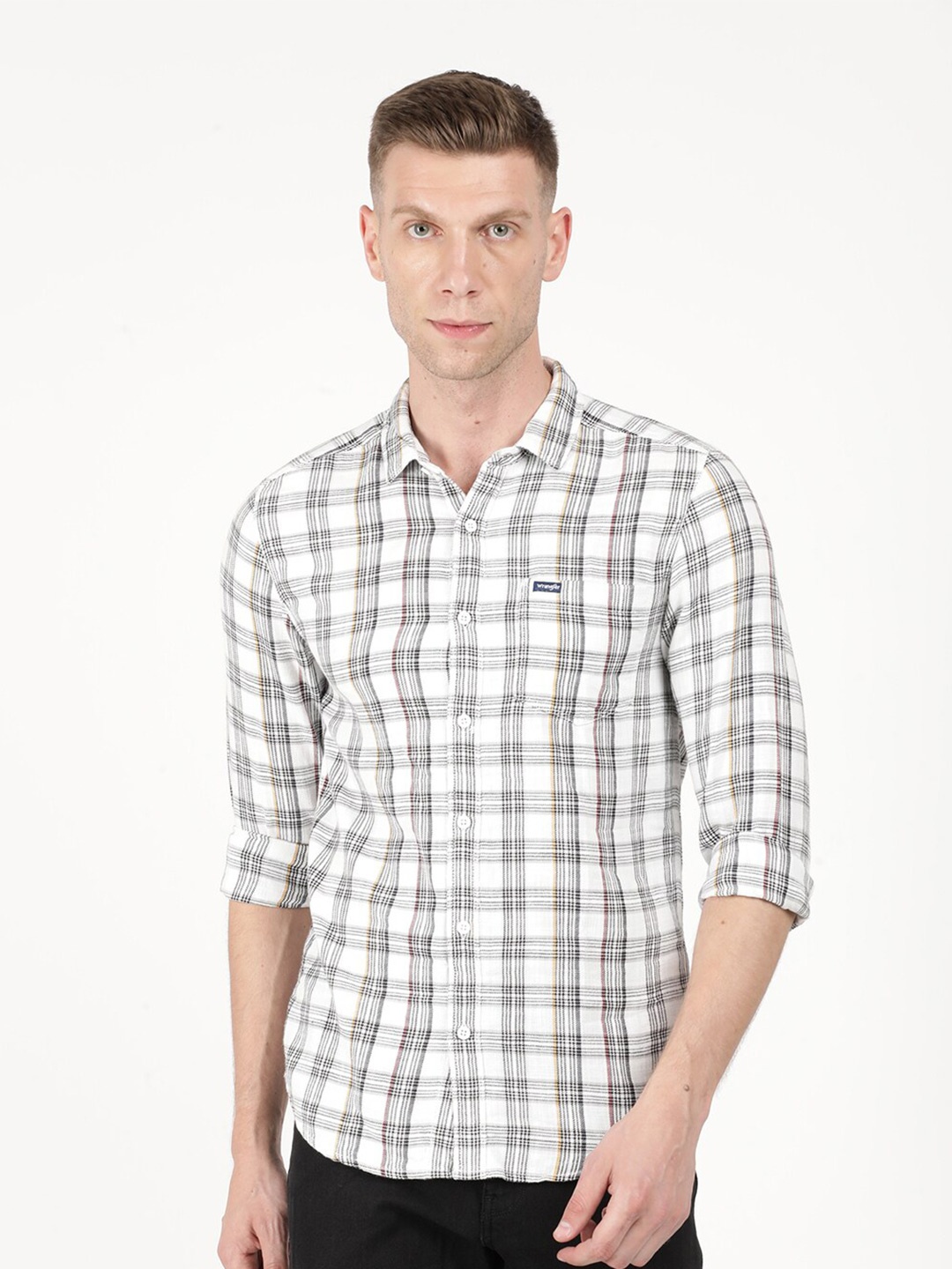 

Wrangler Men Off White Classic Slim Fit Tartan Checks Checked Casual Shirt