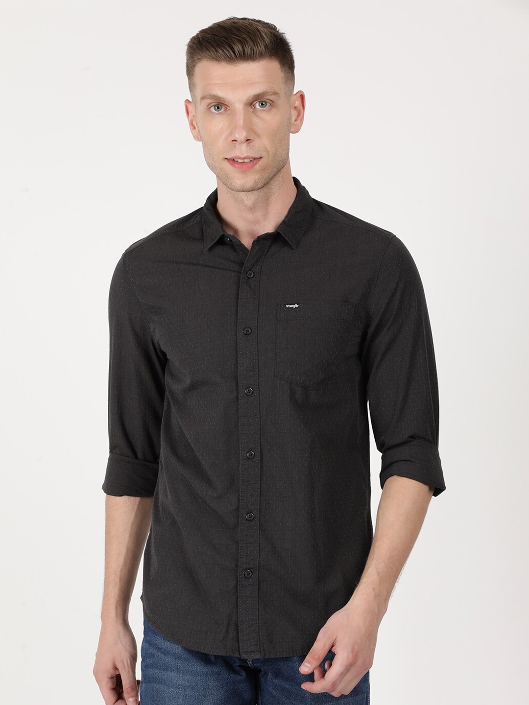 

Wrangler Men Black Classic Slim Fit Casual Shirt