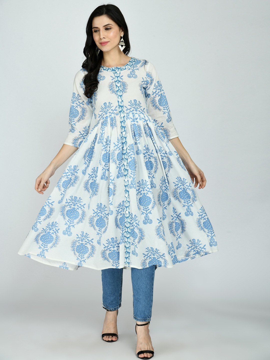

KALINI Women White Floral Printed Flared Sleeves Anarkali Kurta