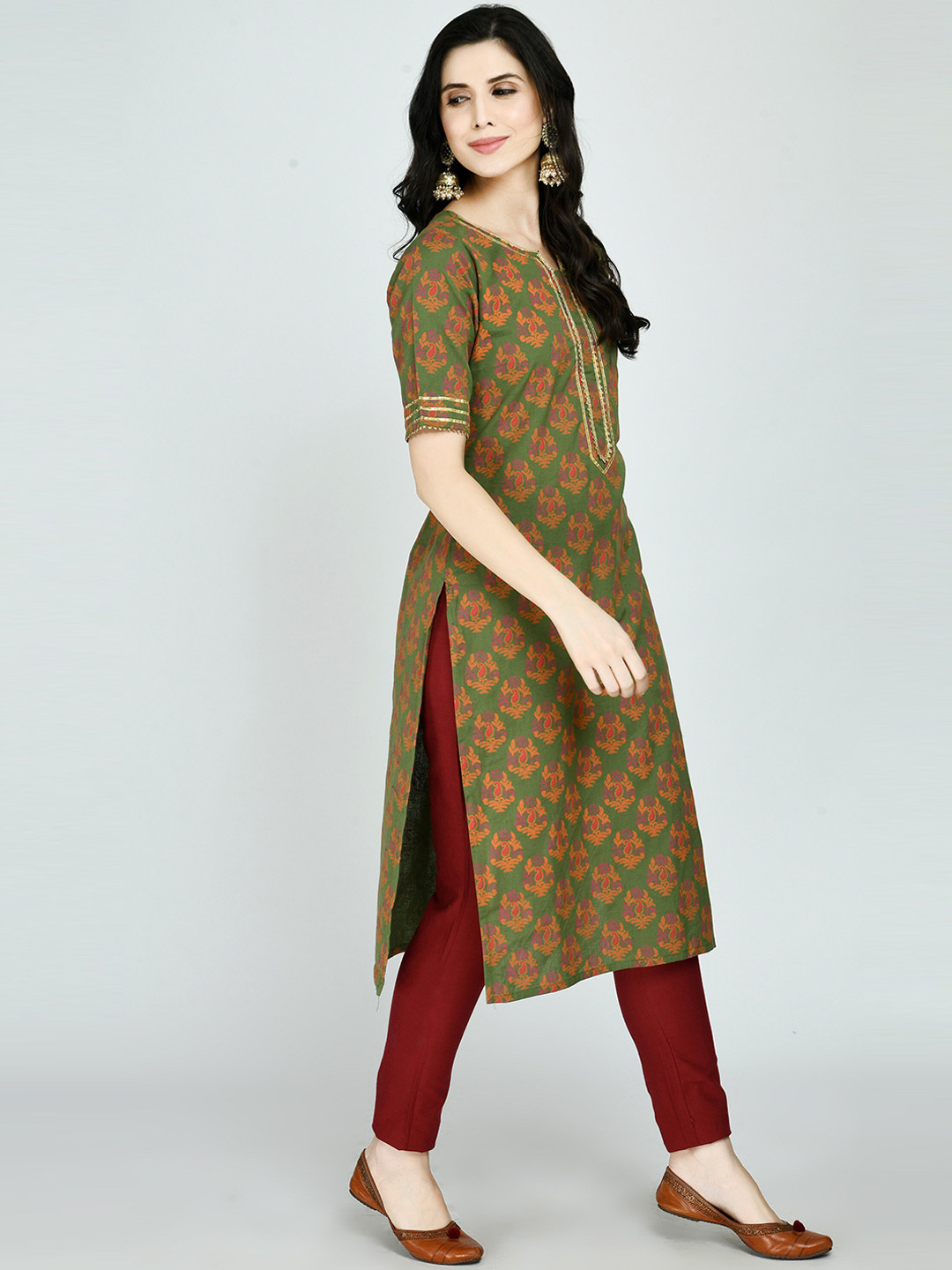 

KALINI Women Green Floral Printed Thread Work Kurta