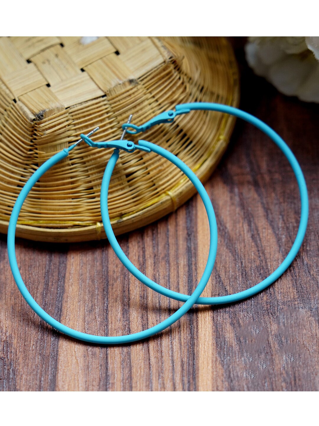 

MIZORRI Green Contemporary Hoop Earrings