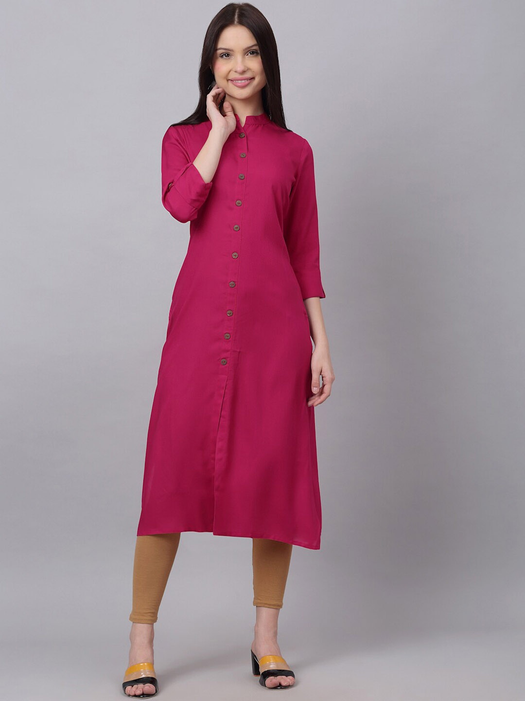 

DORIYA Women Pink Thread Work Kurta