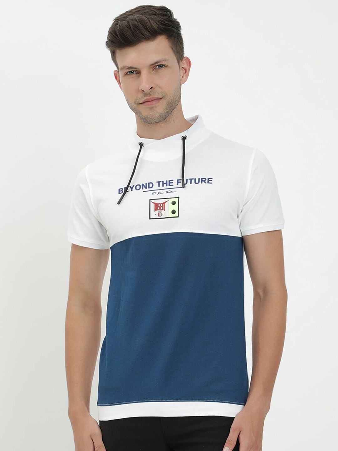 

V2 Value & Variety Men White Colourblocked Polo Collar Pure Cotton Applique T-shirt