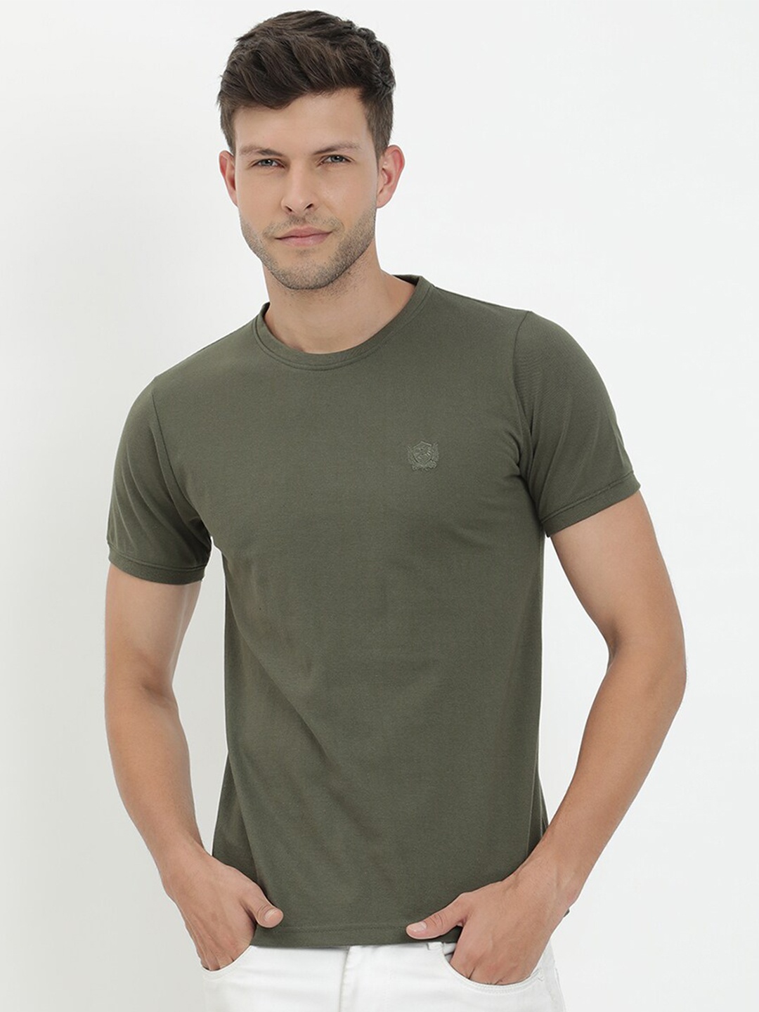 

V2 Value & Variety Men Olive Green T-shirt