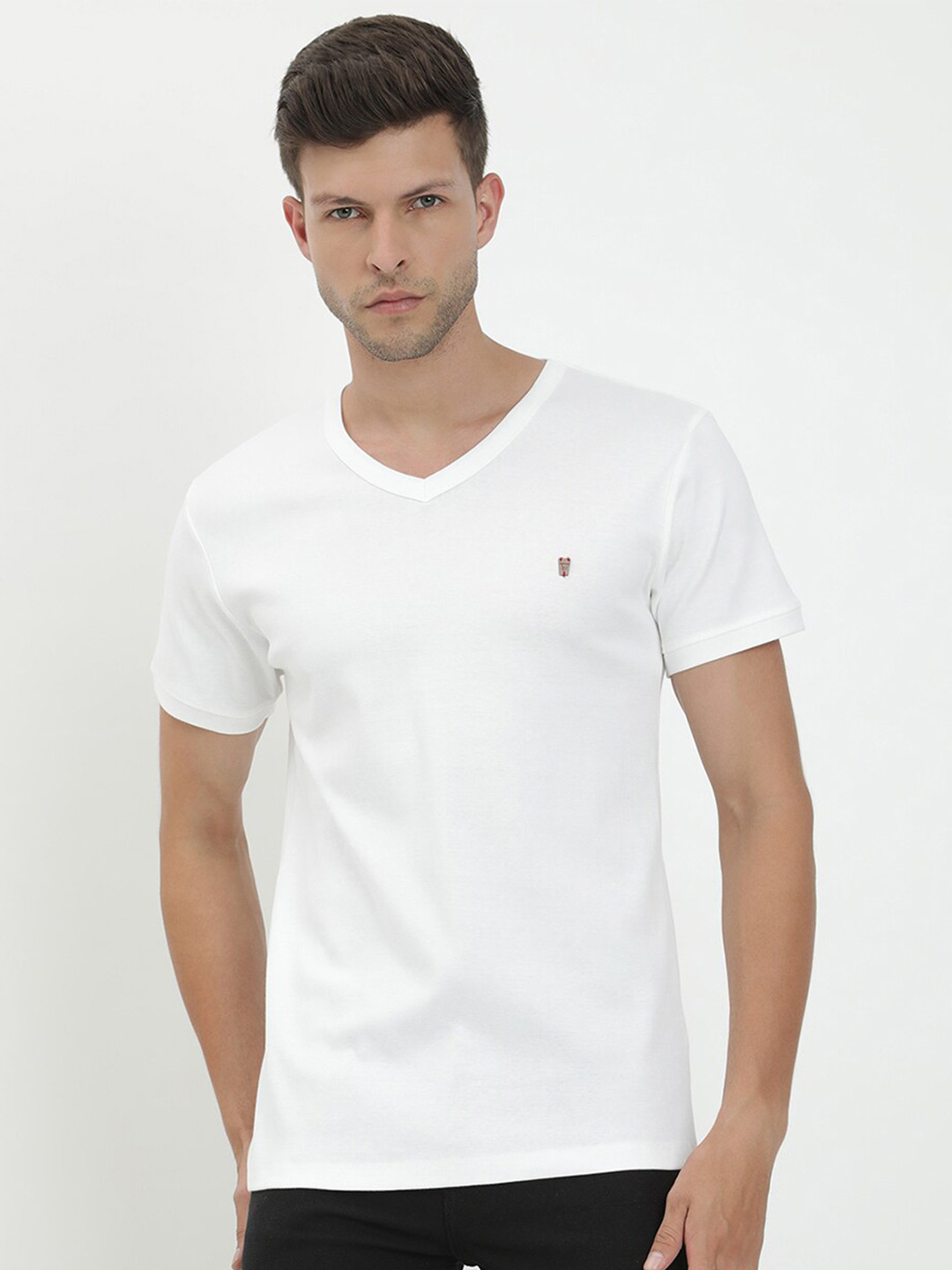 

V2 Value & Variety Men White & light cyan V-Neck Pure Cotton Applique T-shirt