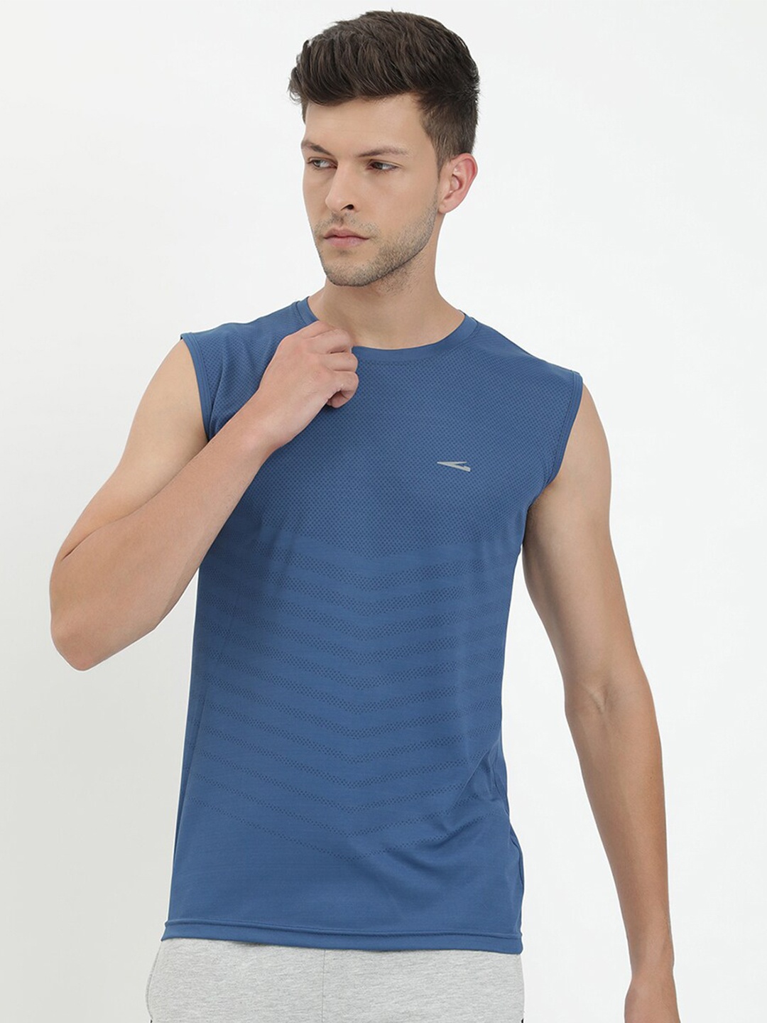 

V2 Value & Variety Men Blue Colourblocked T-shirt