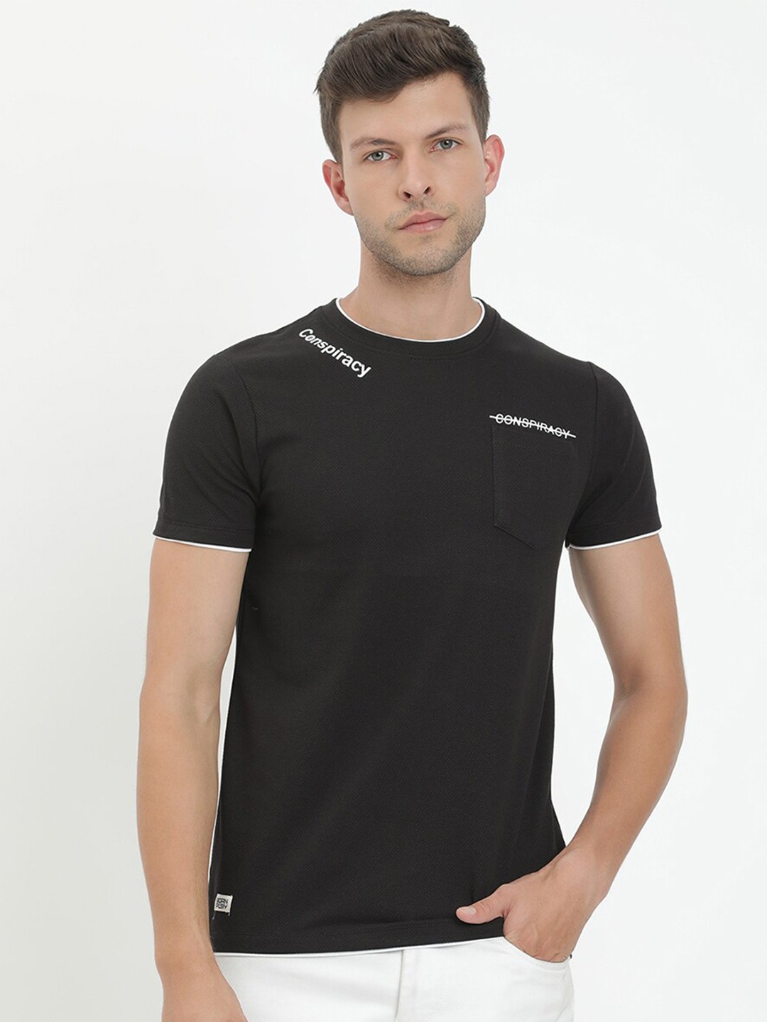 

V2 Value & Variety Men Black & caviar T-shirt