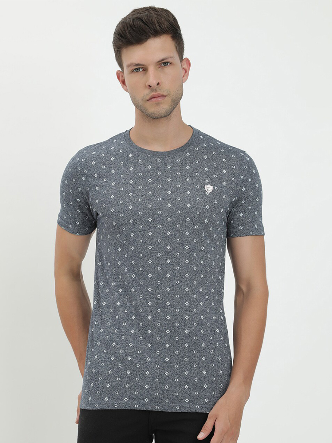 

V2 Value & Variety Men Navy Blue Printed T-shirt