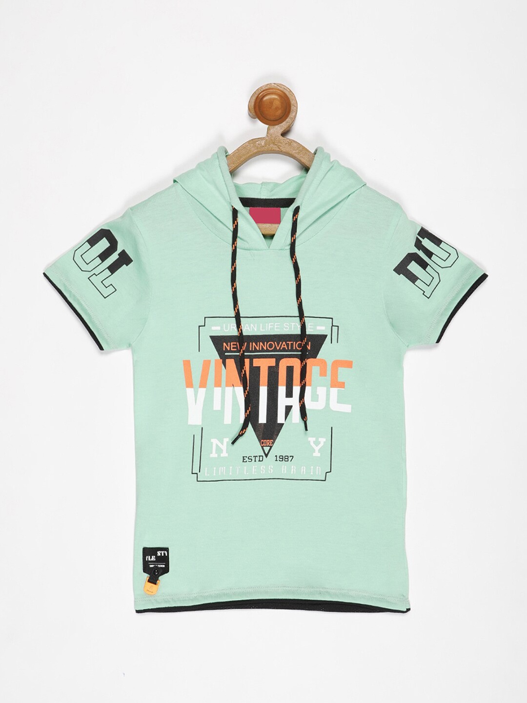 

V2 Value & Variety Boys Green Printed Applique T-shirt