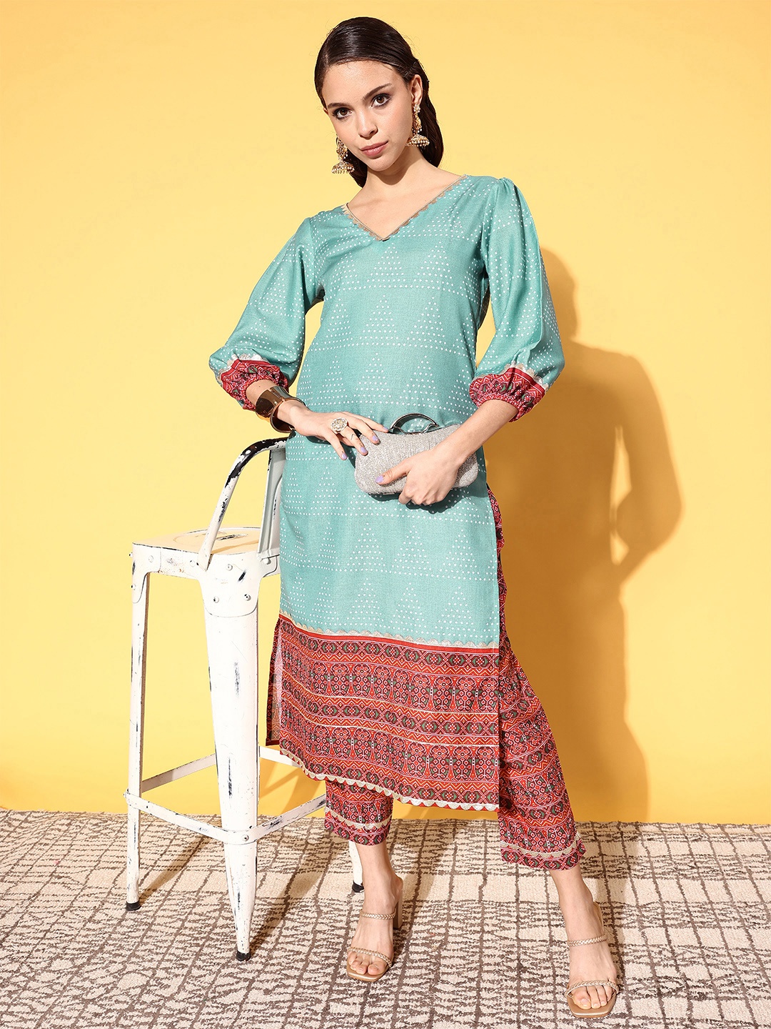 

Ahalyaa Women Bandhani Cotton Blend Desi Girl Kurta Set, Teal