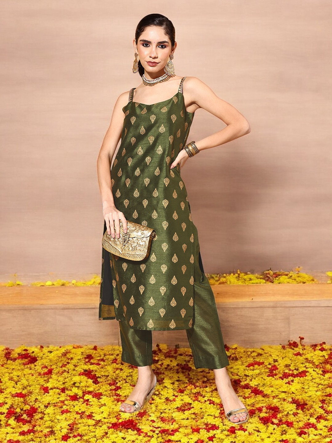

Ahalyaa Women Ethnic Motifs Poly Silk Patakha Guddi Kurta Set, Olive
