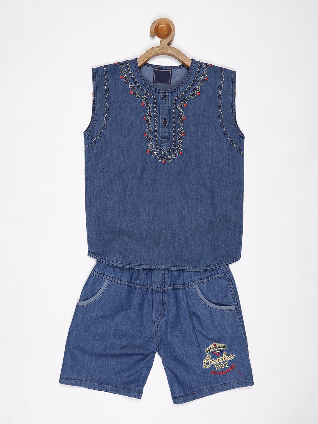 

V2 Value & Variety Boys Blue T-shirt with Shorts