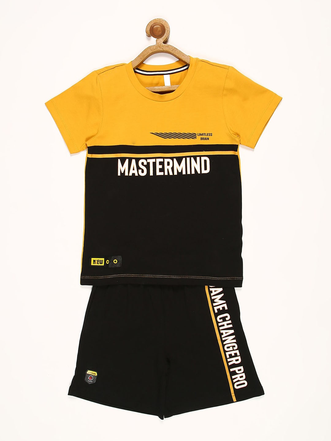 

V2 Value & Variety Boys Black & Mustard Colourblocked Pure Cotton T-shirt with Shorts