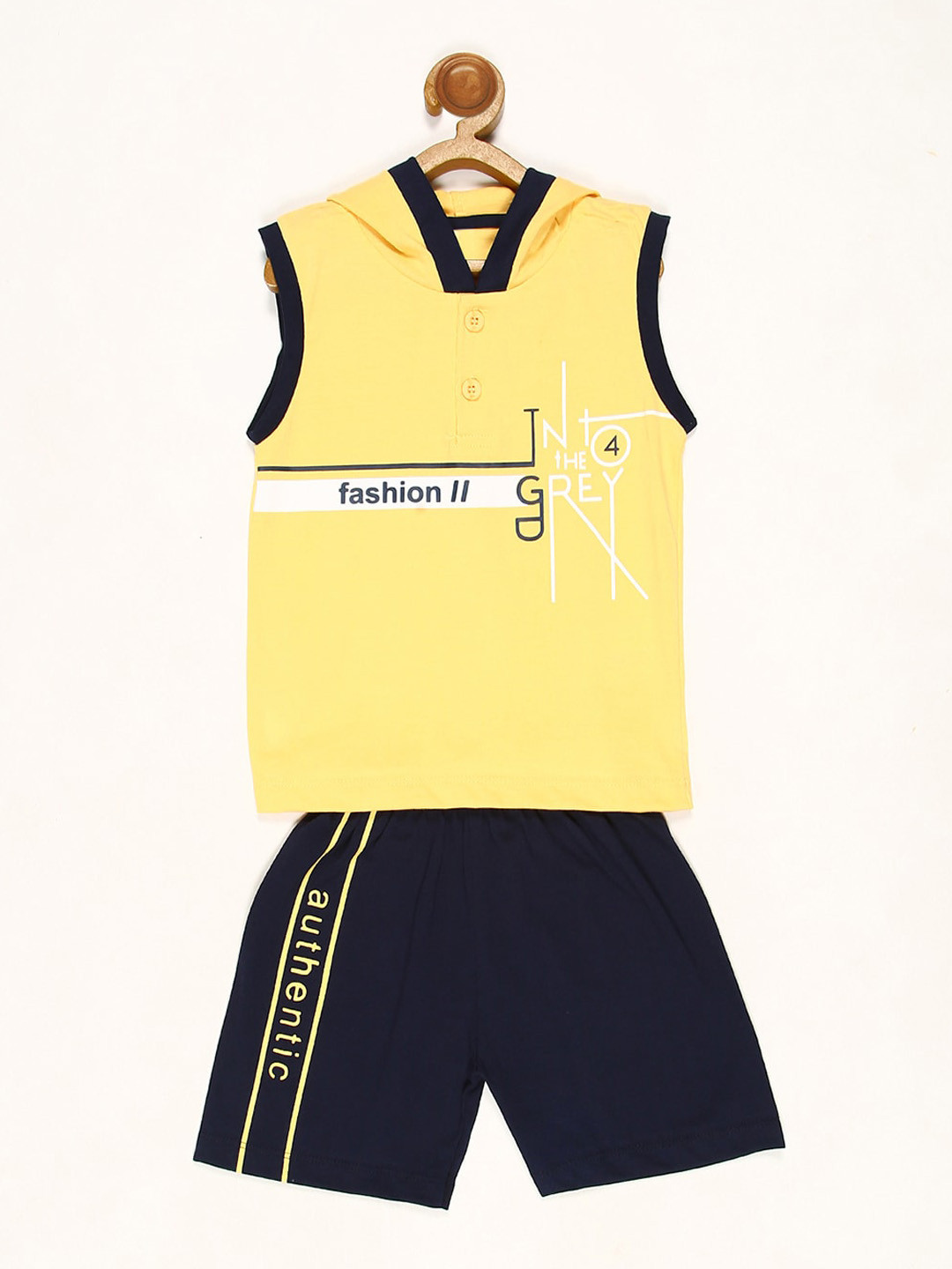 

V2 Value & Variety Boys Yellow & Navy Blue Printed Pure Cotton T-shirt with Shorts