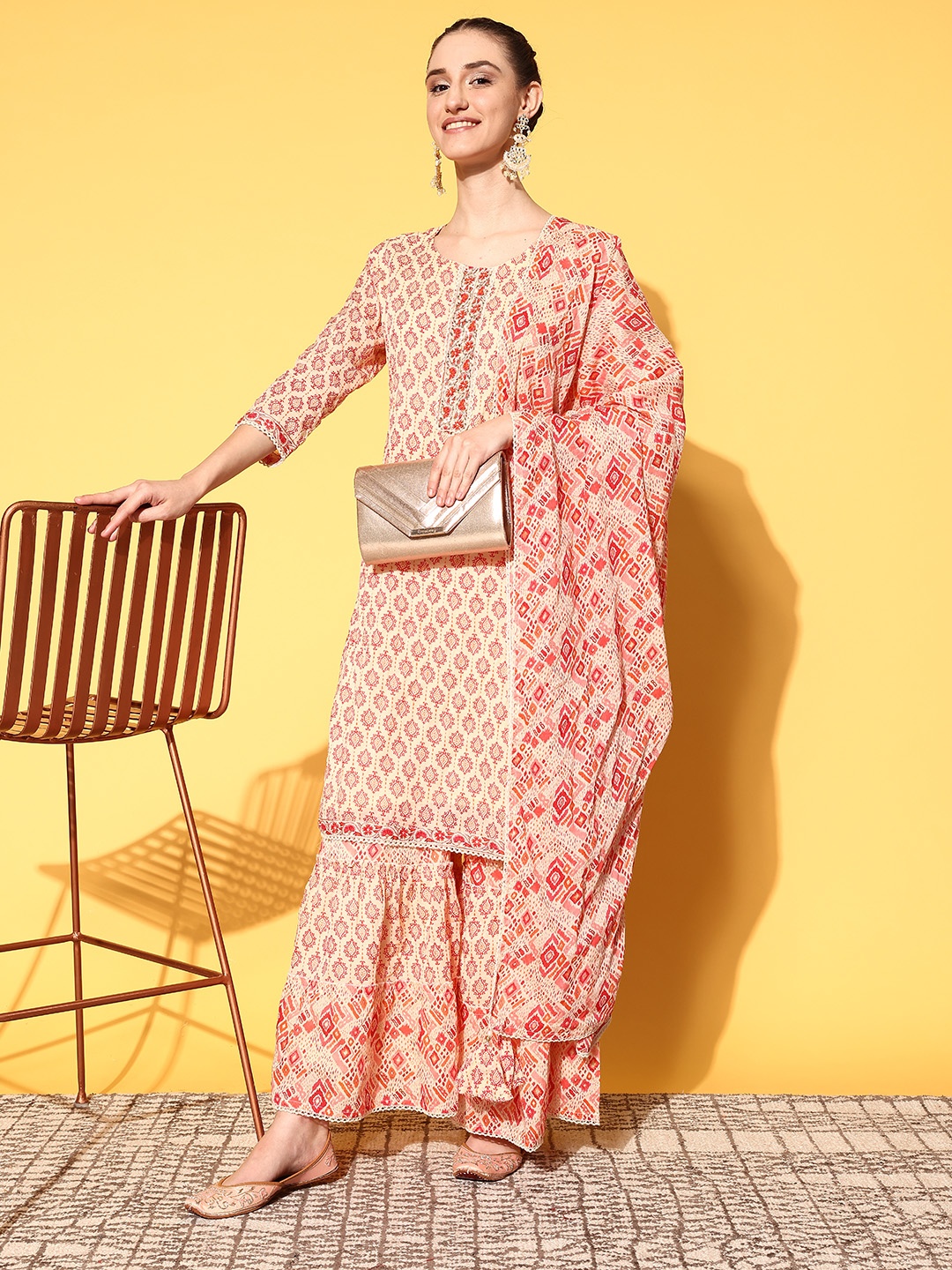 

ZOLA Women Ethnic Motifs Pure Cotton Desi Girl Kurta Set, Red