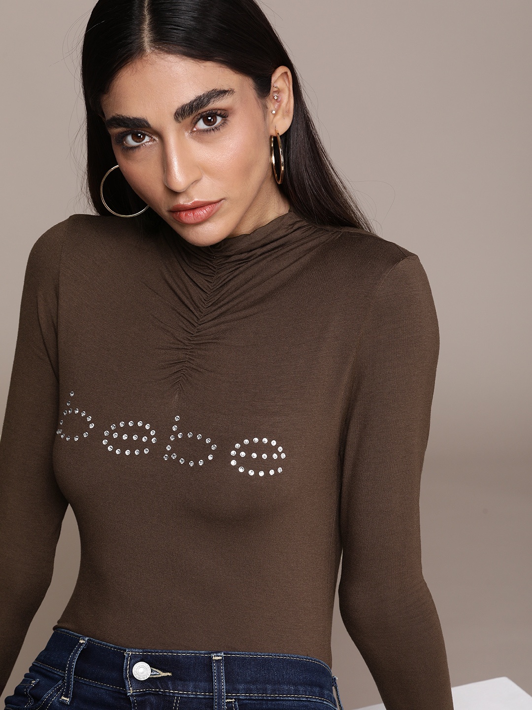 

bebe Women CHOCOLATE MARTINE Brown Essential Solid Beads & Stones Detailing T-shirt