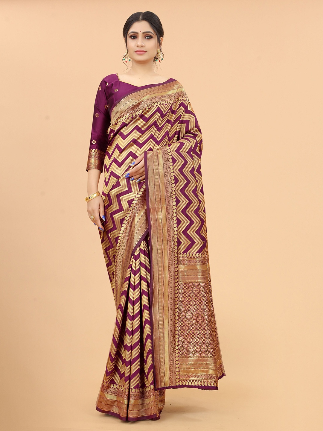 

INDI AVTAAR Brown & Gold-Toned Woven Design Zari Silk Cotton Fusion Banarasi Saree