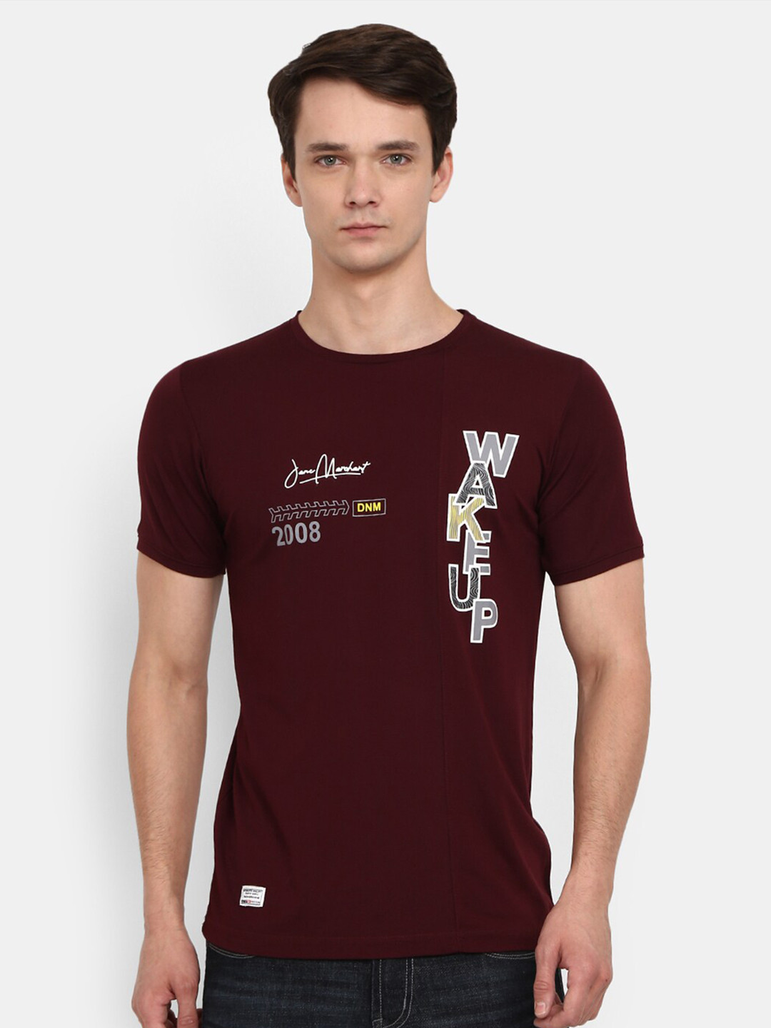

V-Mart Men Maroon & chocolate brown Typography Printed Applique Slim Fit T-shirt