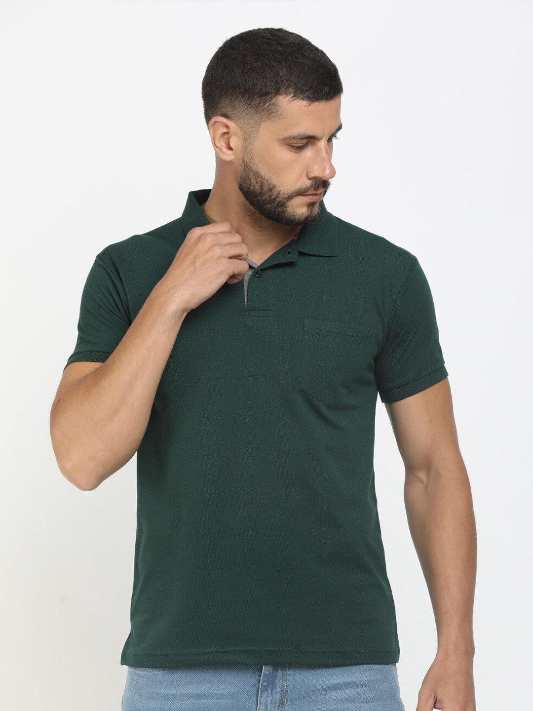

V-Mart Men Green Polo Collar T-shirt