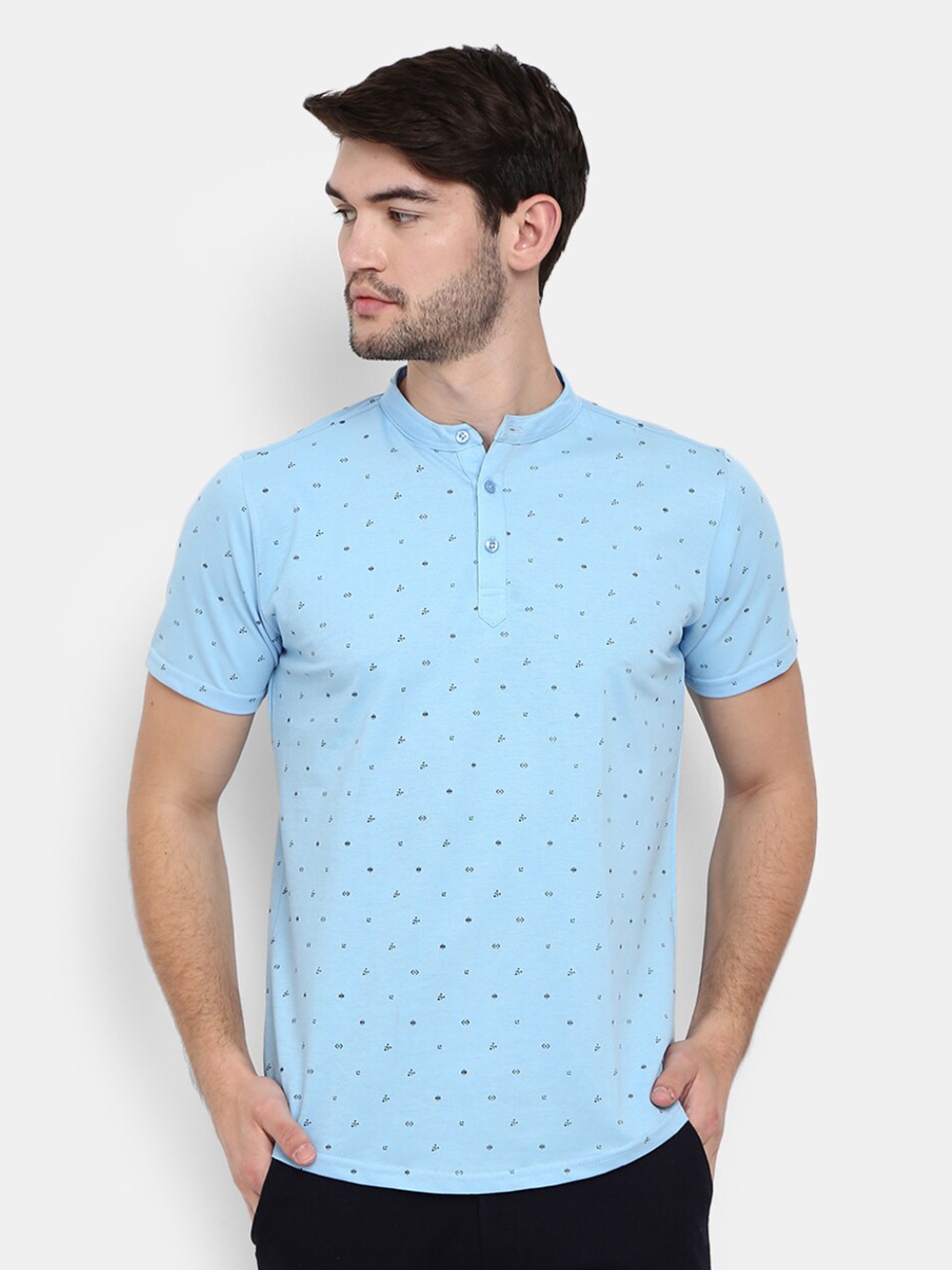 

V-Mart Men Blue Printed Mandarin Collar Slim Fit T-shirt