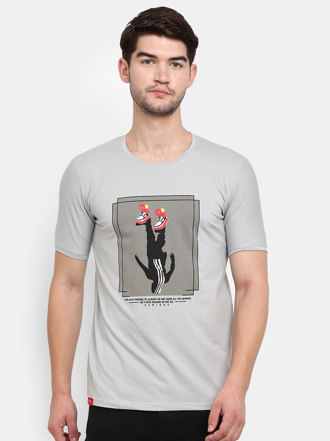 

V-Mart Men Grey Printed Applique T-shirt