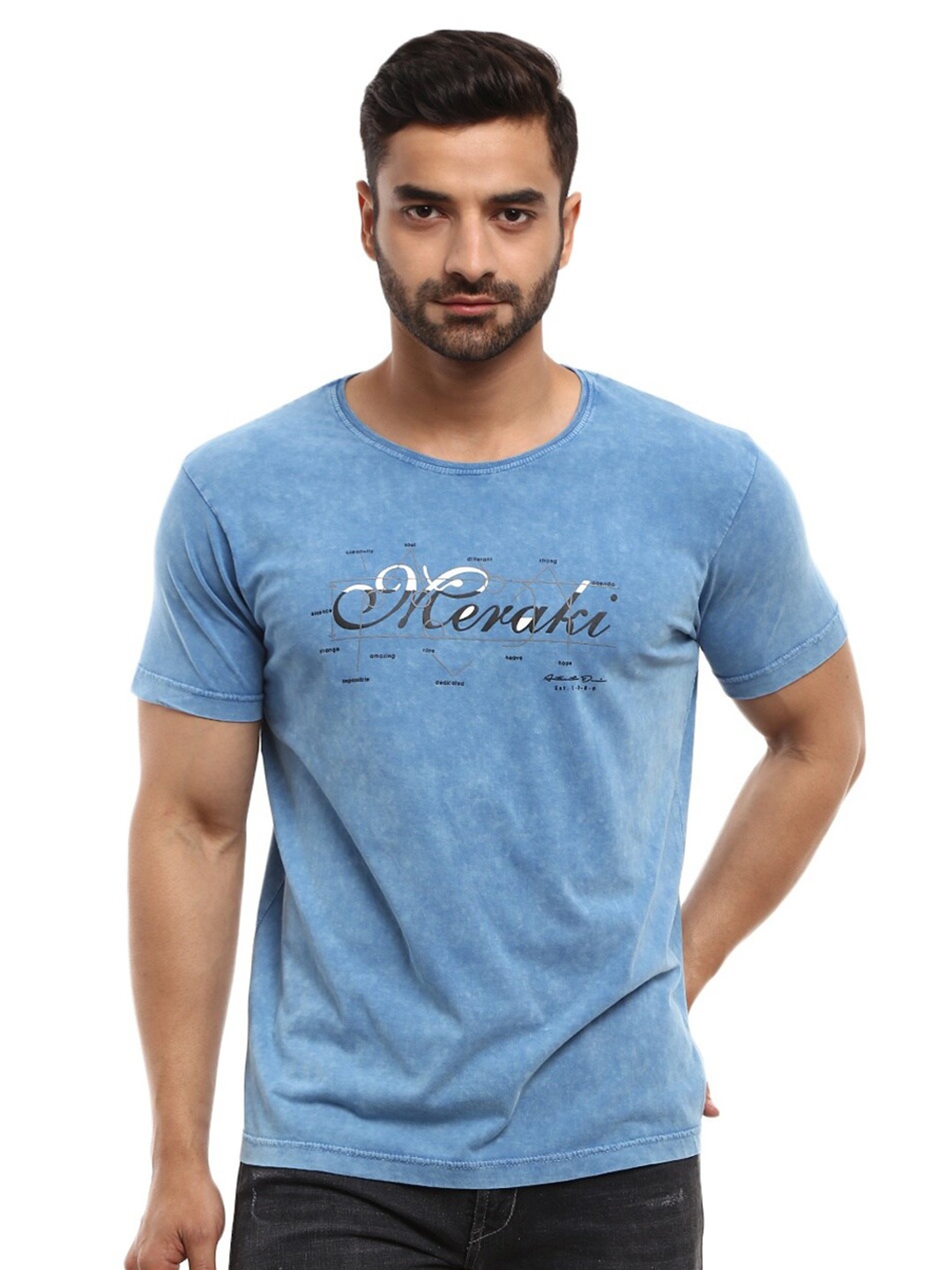 

V-Mart Men Blue Typography Printed Slim Fit T-shirt