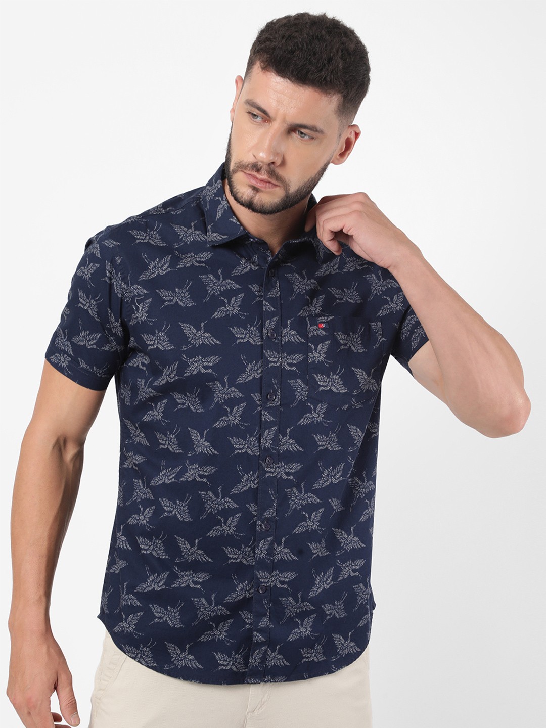 

AD By Arvind Men Navy Blue Slim Fit Floral Printed Casual Shirt