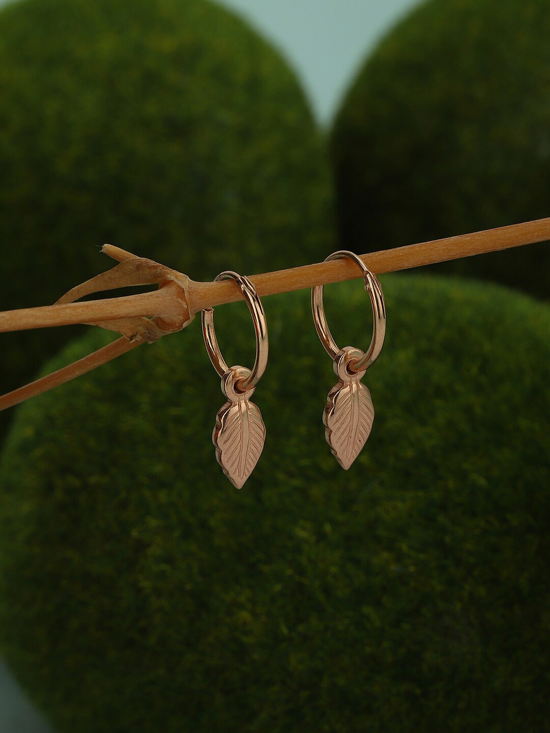 

VANBELLE Rose Gold Leaf Shaped Drop Earrings