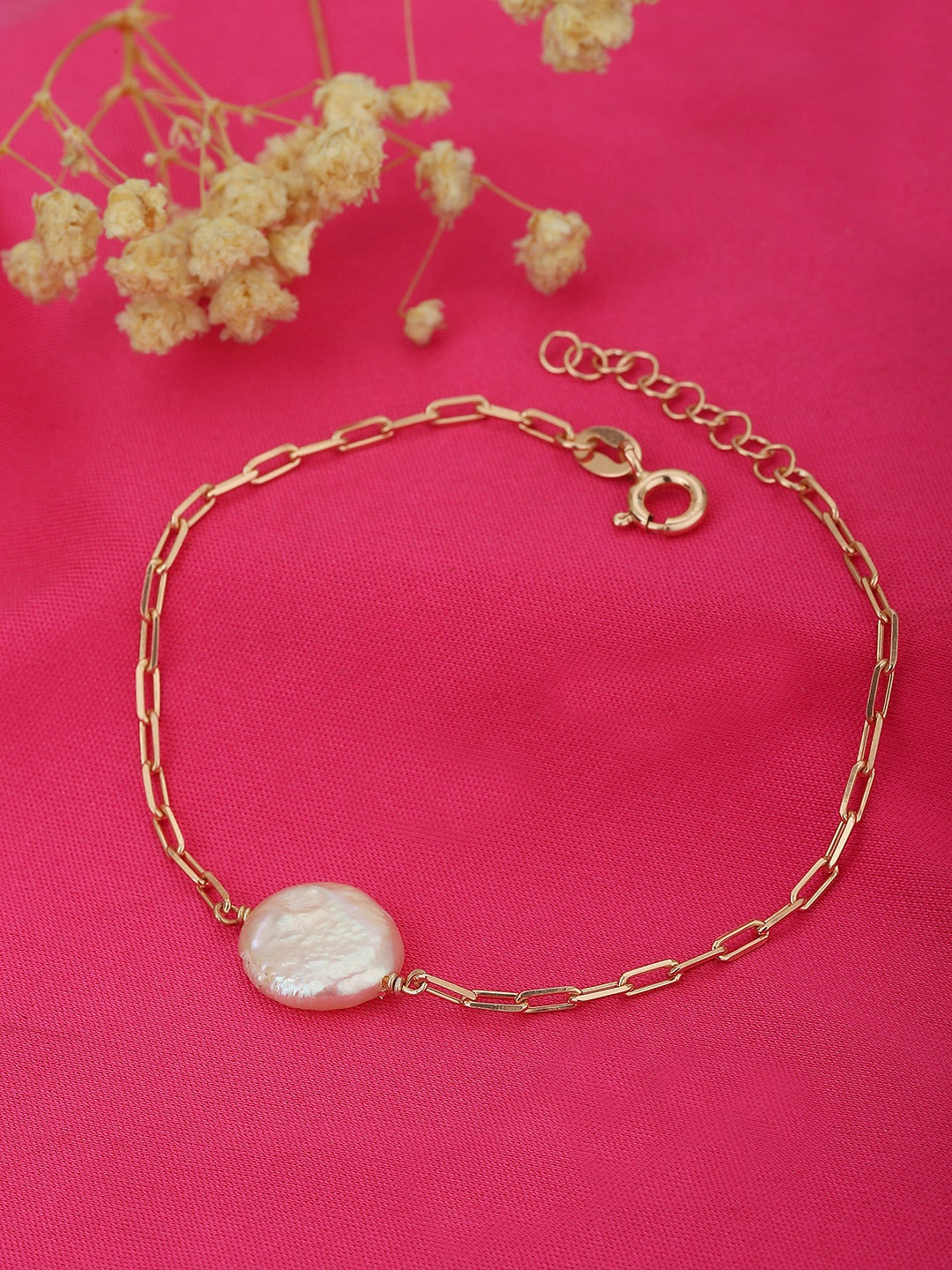 

VANBELLE Women Rose Gold & Cream-Coloured Charm Bracelet