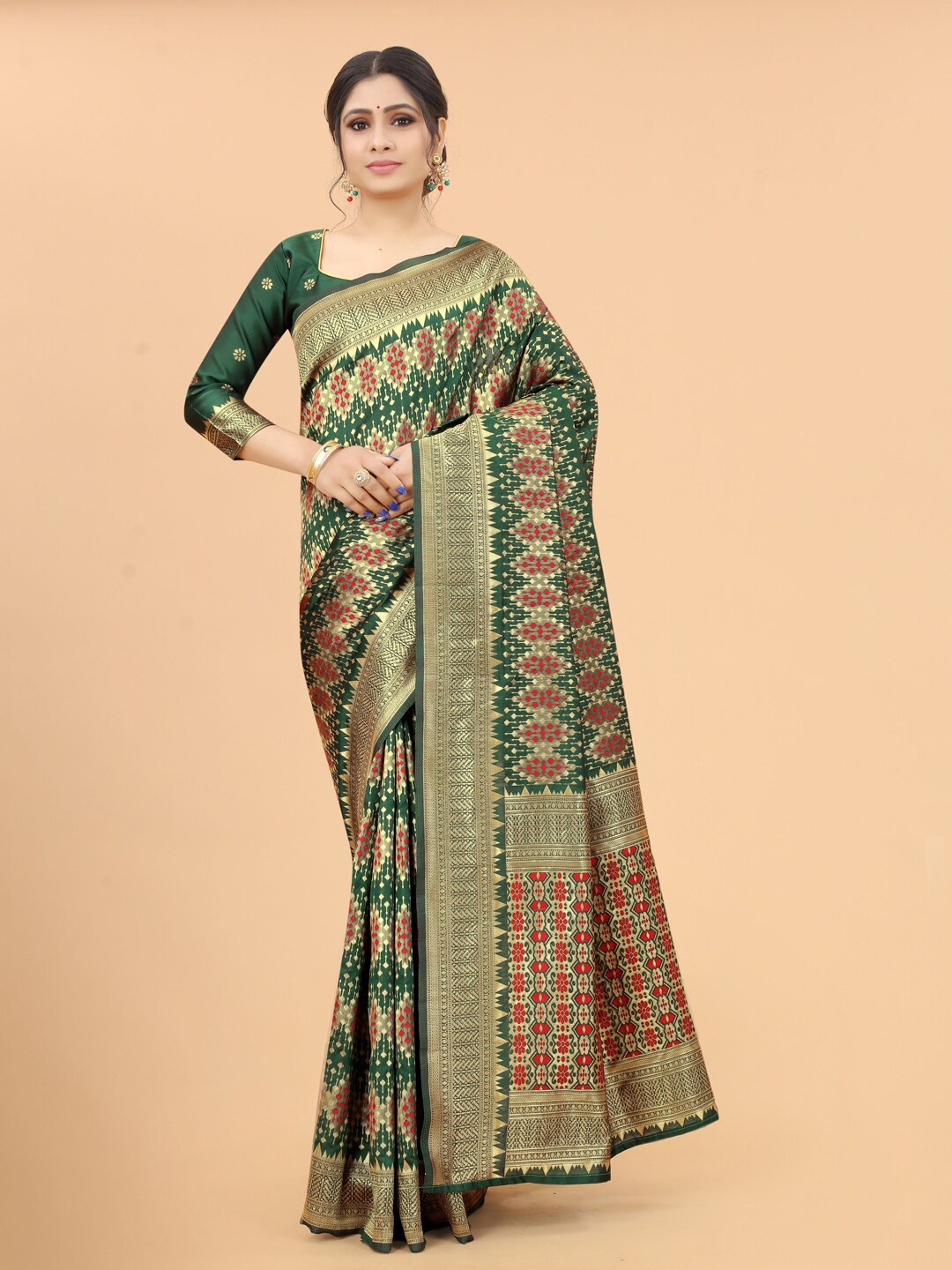 

INDI AVTAAR Green & Gold-Toned Woven Design Zari Silk Cotton Fusion Banarasi Saree