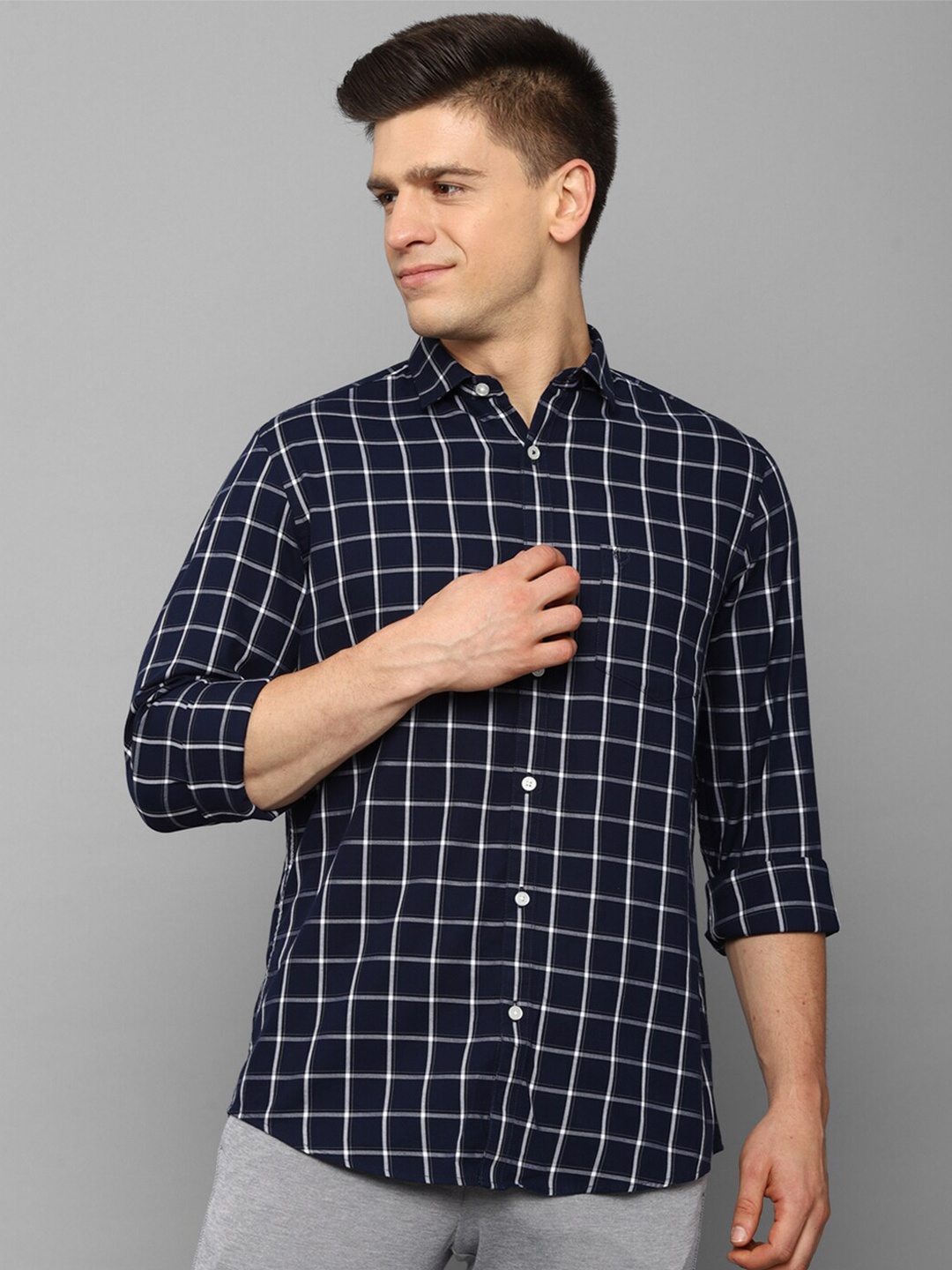 

Allen Solly Men Navy Blue Slim Fit Windowpane Checks Checked Casual Shirt