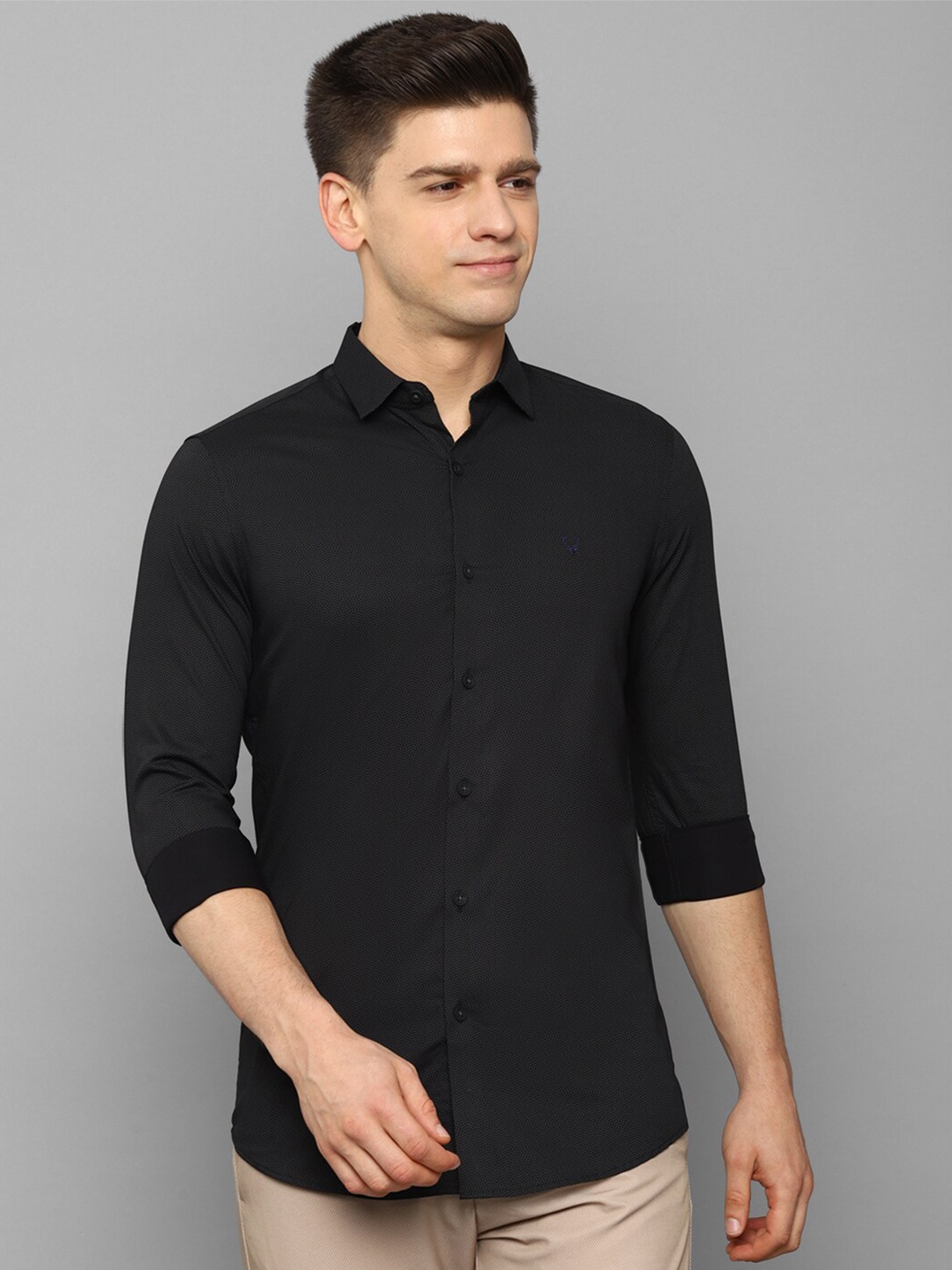 

Allen Solly Men Black Slim Fit Casual Shirt