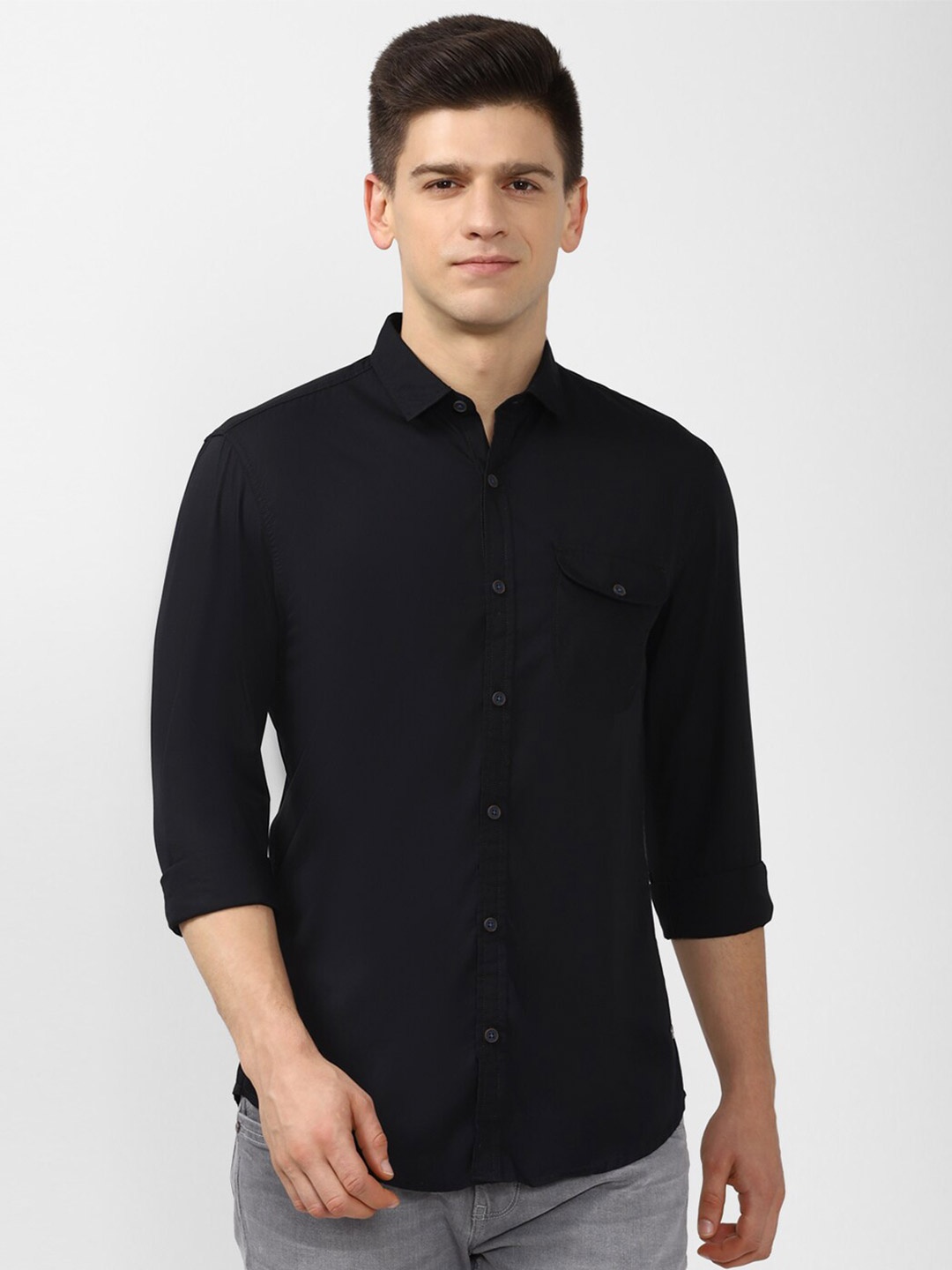 

Peter England Casuals Men Black Slim Fit Casual Shirt