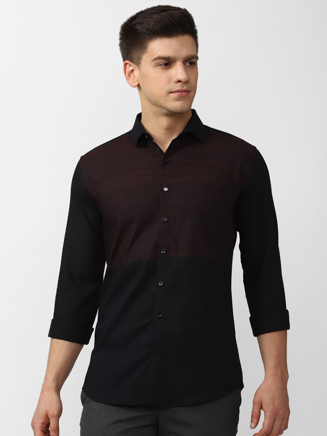 

V Dot Men Brown Slim Fit Casual Shirt