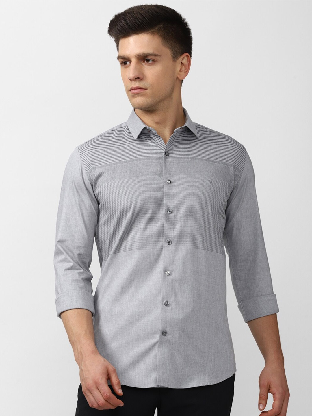 

V Dot Men Grey Slim Fit Casual Shirt