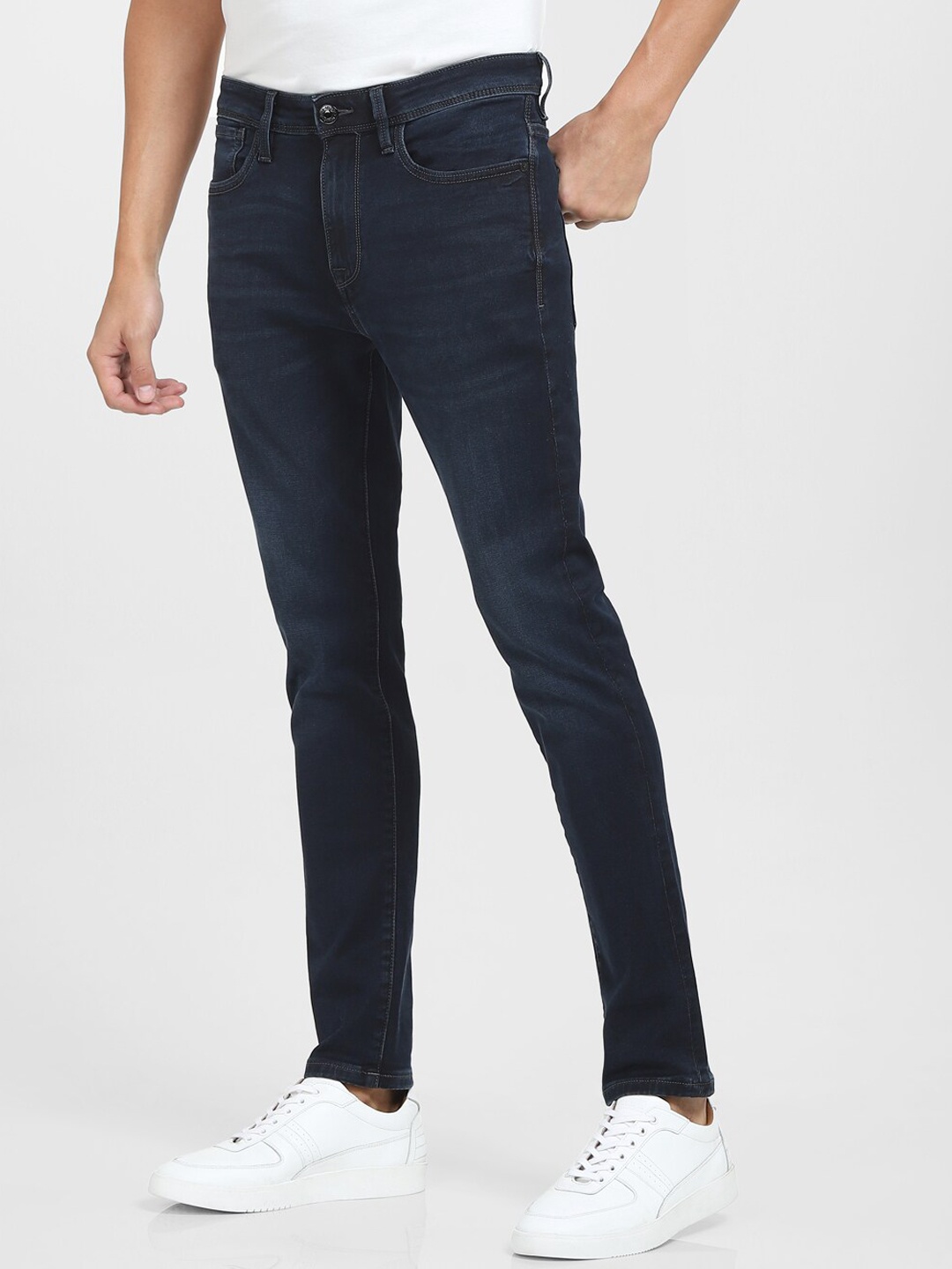 

SELECTED Men Blue Slim Fit Low Distress Stretchable Jeans