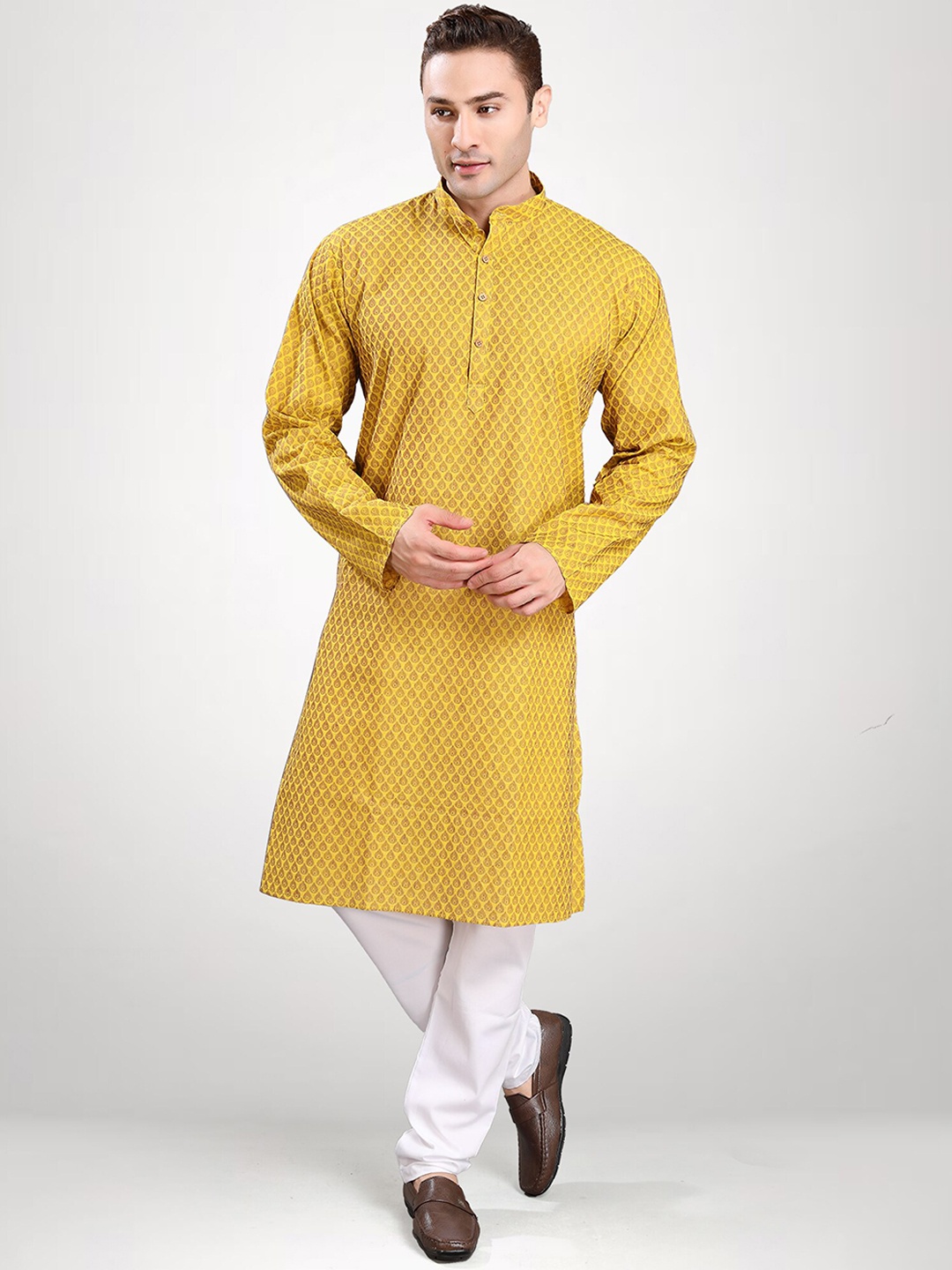 

RG DESIGNERS Men Yellow Empire Kurta with Pyjamas