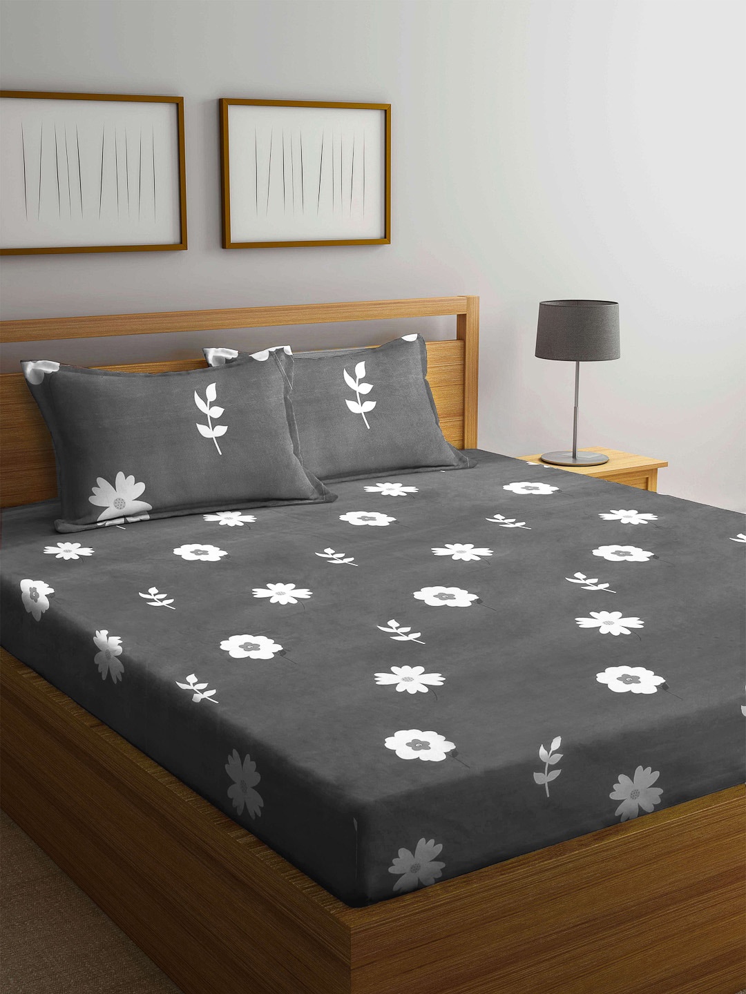 

Arrabi Unisex Grey Bedsheets