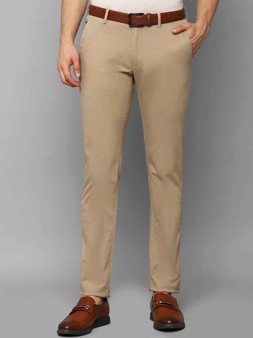 

Allen Solly Men Khaki Textured Slim Fit Trousers