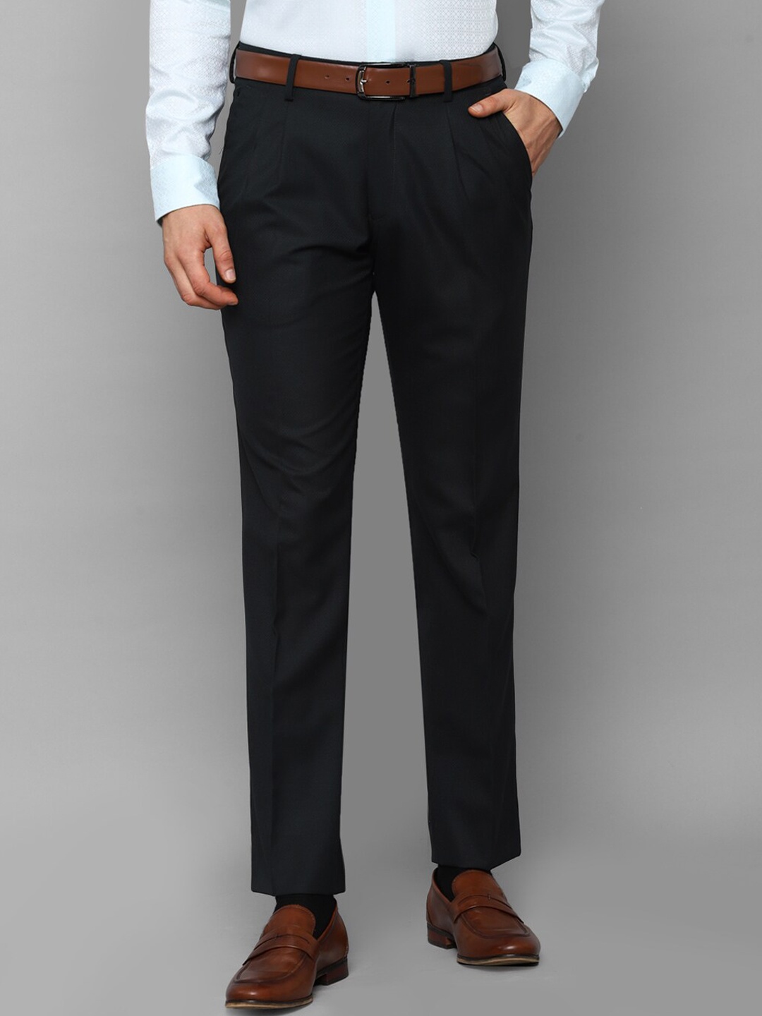 

Louis Philippe Men Black Pleated Trousers