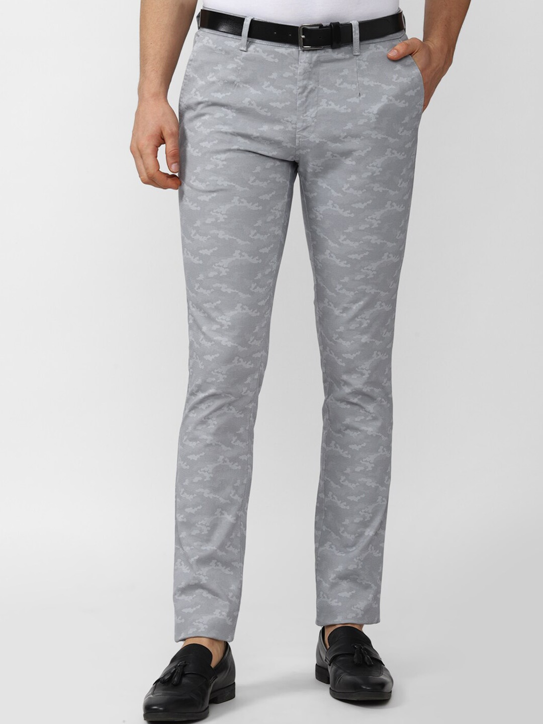 

V Dot Men Grey Printed Slim Fit Chinos Trousers