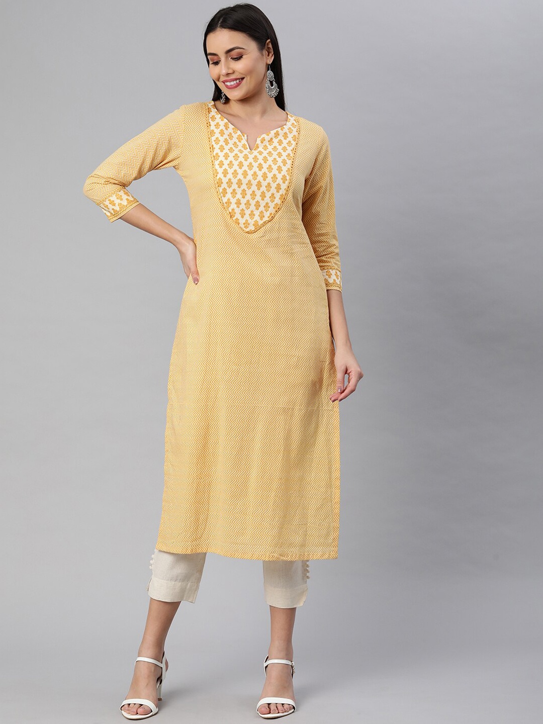 

KAMI KUBI Women Yellow Geometric Yoke Design Thread Work Kurta