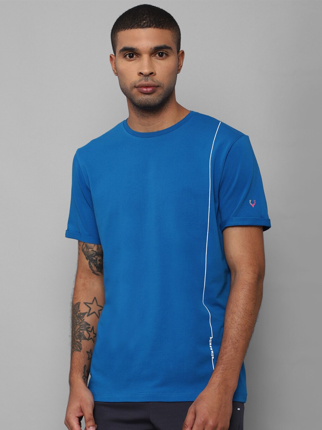 

Allen Solly Men Blue & algiers blue T-shirt